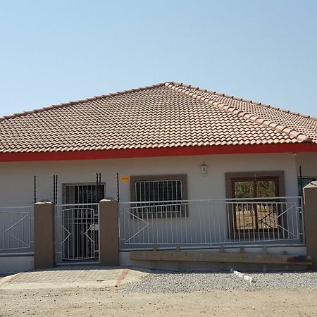 White City Inn Gaborone Extérieur photo