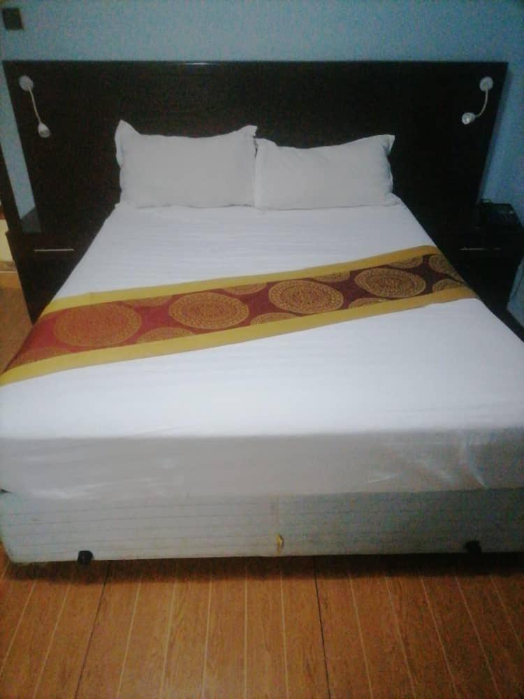 White City Inn Gaborone Extérieur photo