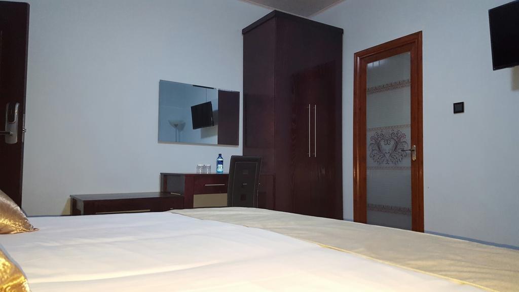 White City Inn Gaborone Extérieur photo